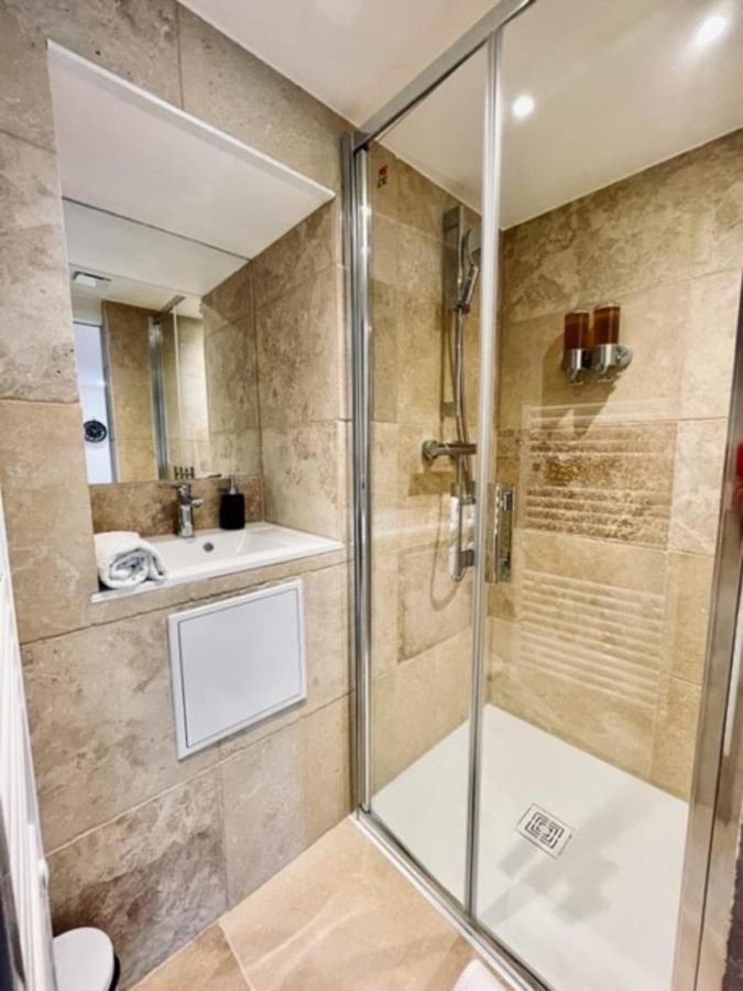 Ben Nevis Charming Studio In The Heart Of The Lively Life Of The Pre Carre Lejlighed Annecy Eksteriør billede